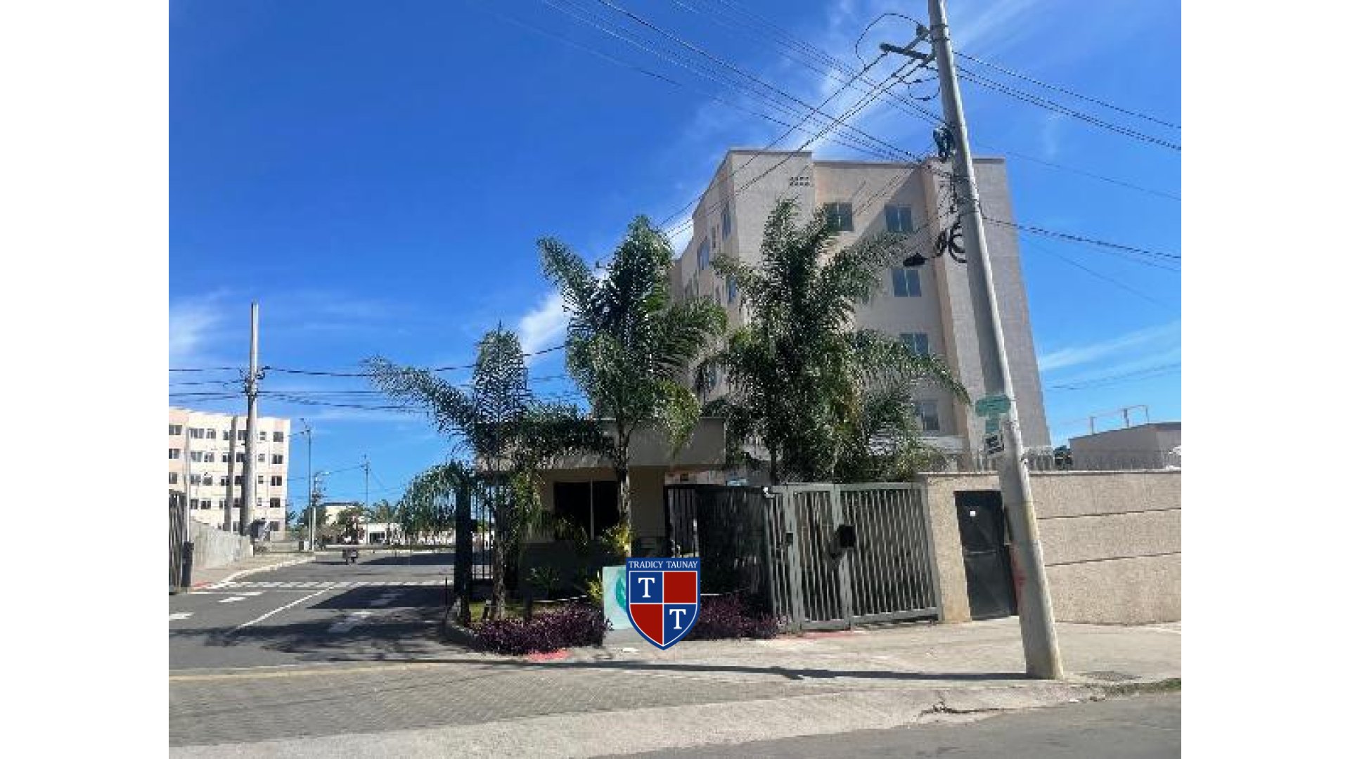 APARTAMENTO em SANTA CRUZ