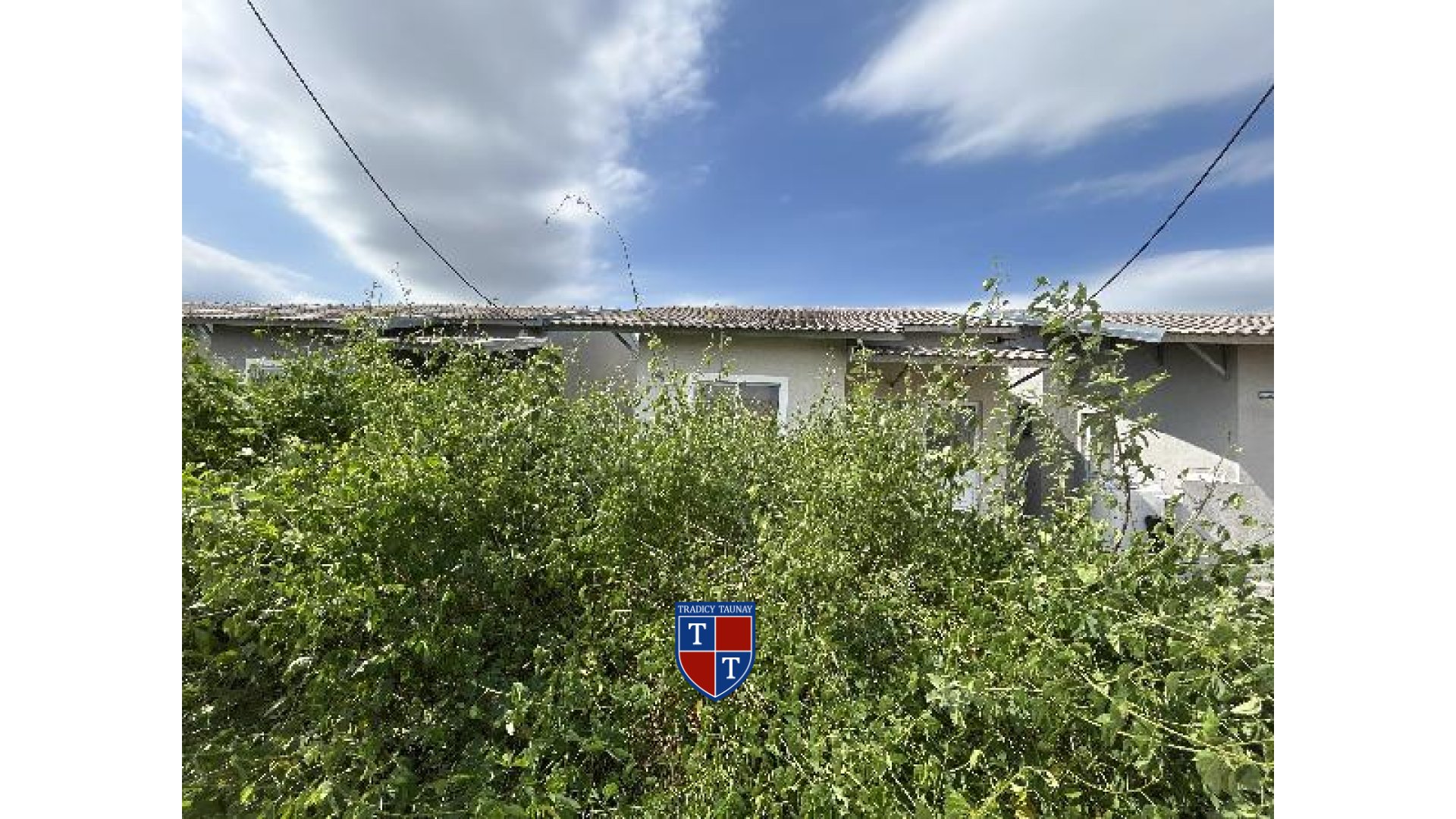 CASA em CALUGE