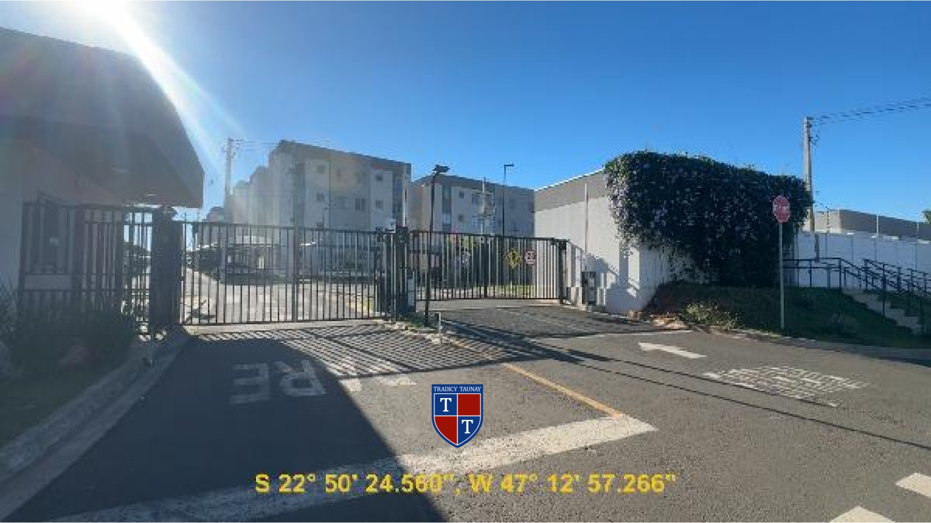 APARTAMENTO em PARQUE ORESTES ONGARO