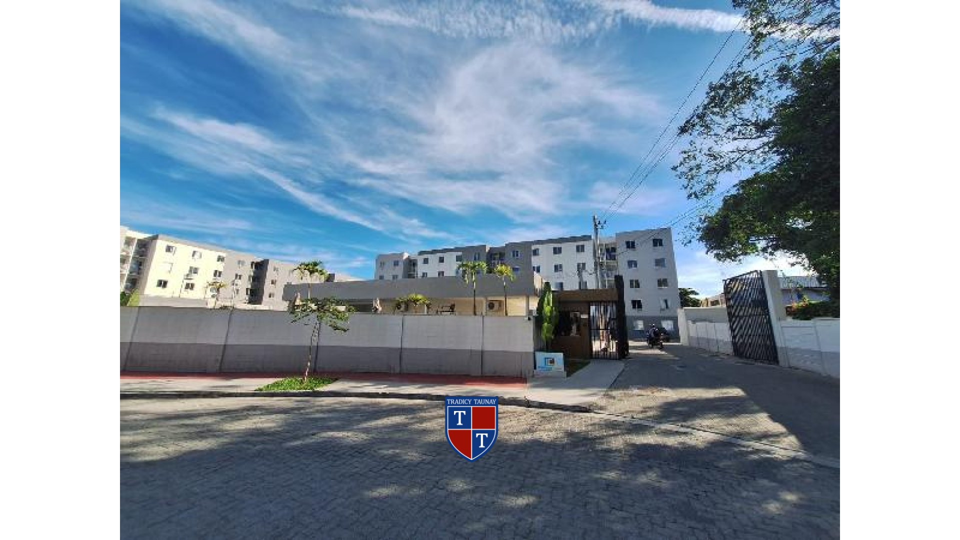 APARTAMENTO em GUARATIBA