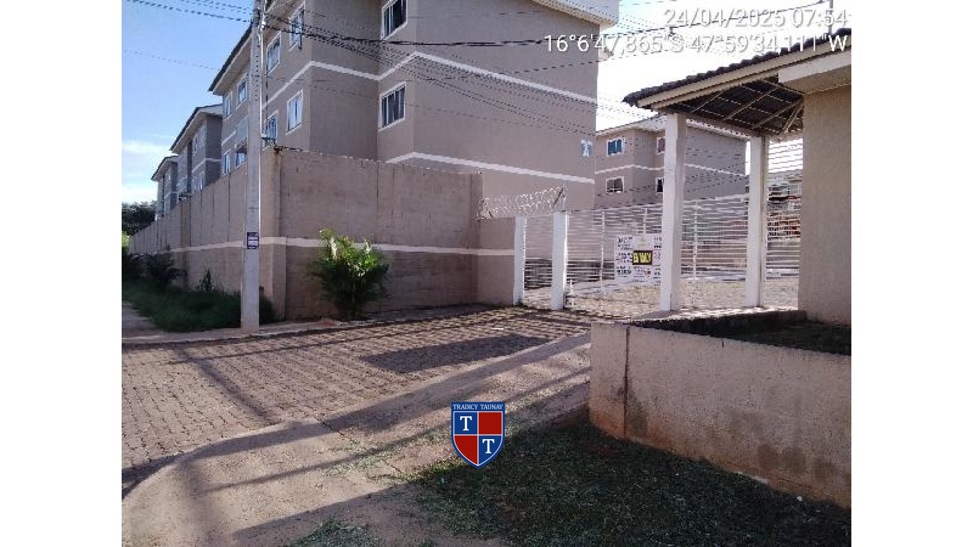Foto 1 de APARTAMENTO em CHACARAS E MANSOES SANTA MARIA - Imóvel Retomado Caixa