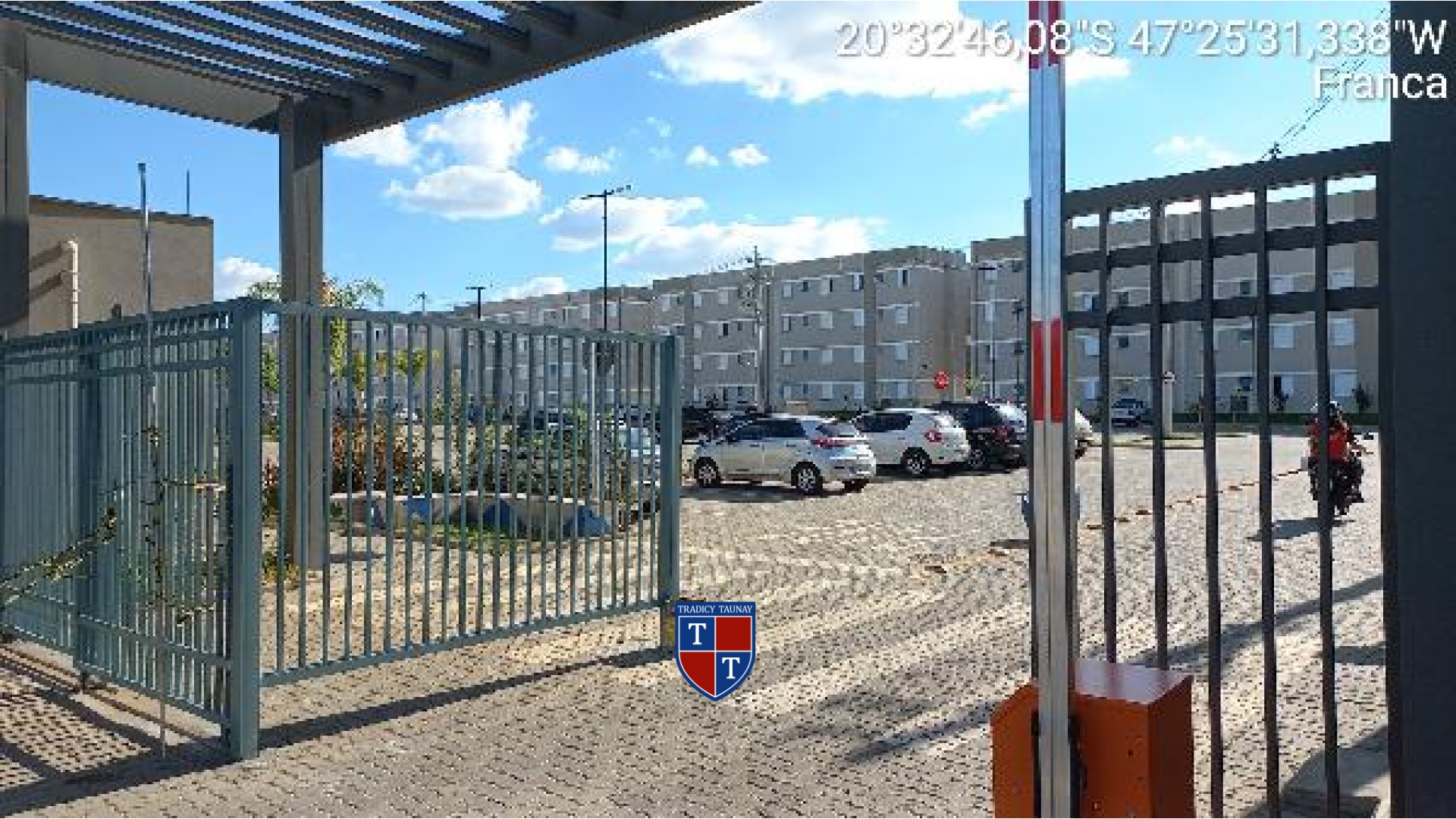 APARTAMENTO em SAO JOAQUIM