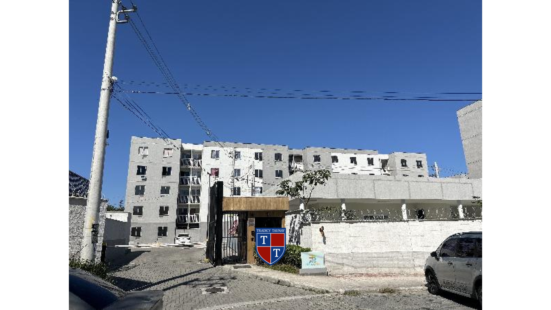 APARTAMENTO em GUARATIBA