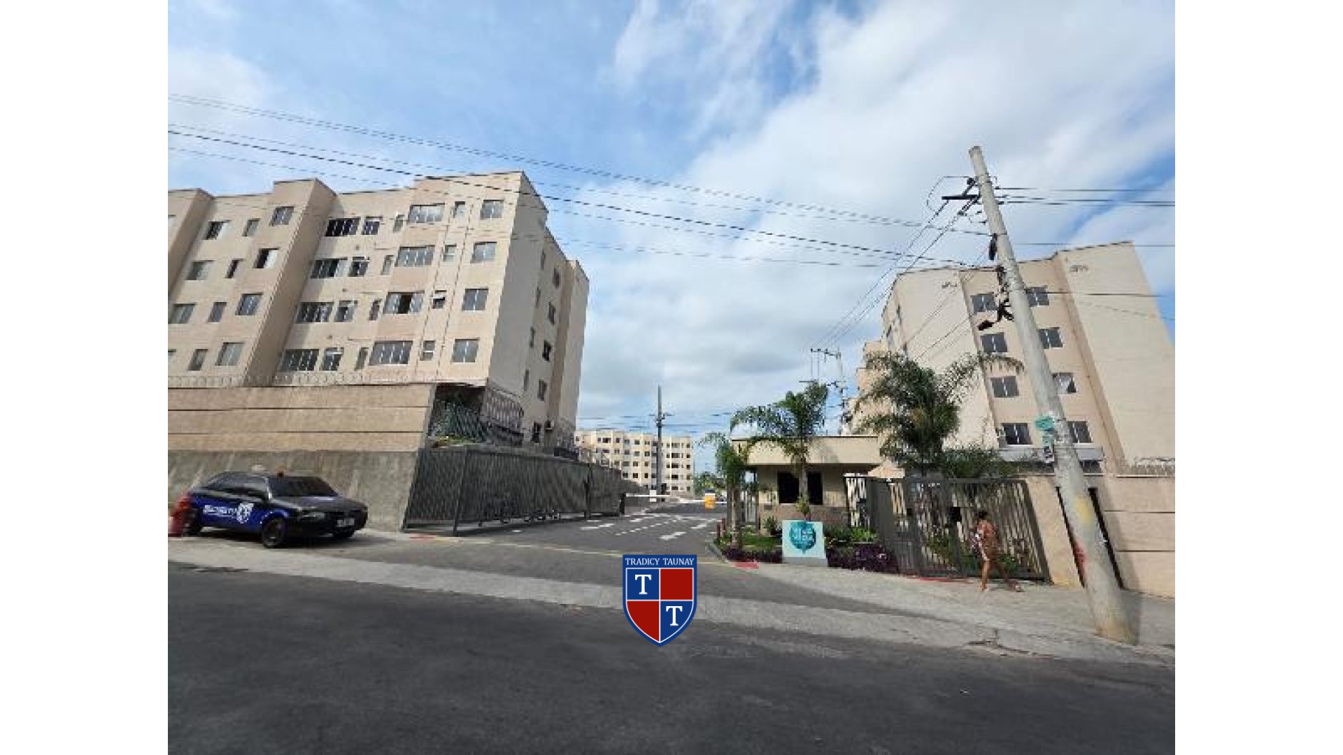 APARTAMENTO em SANTA CRUZ