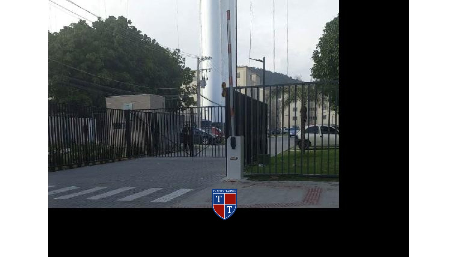 Foto 1 de APARTAMENTO em GARDENIA AZUL - Imóvel Retomado Caixa