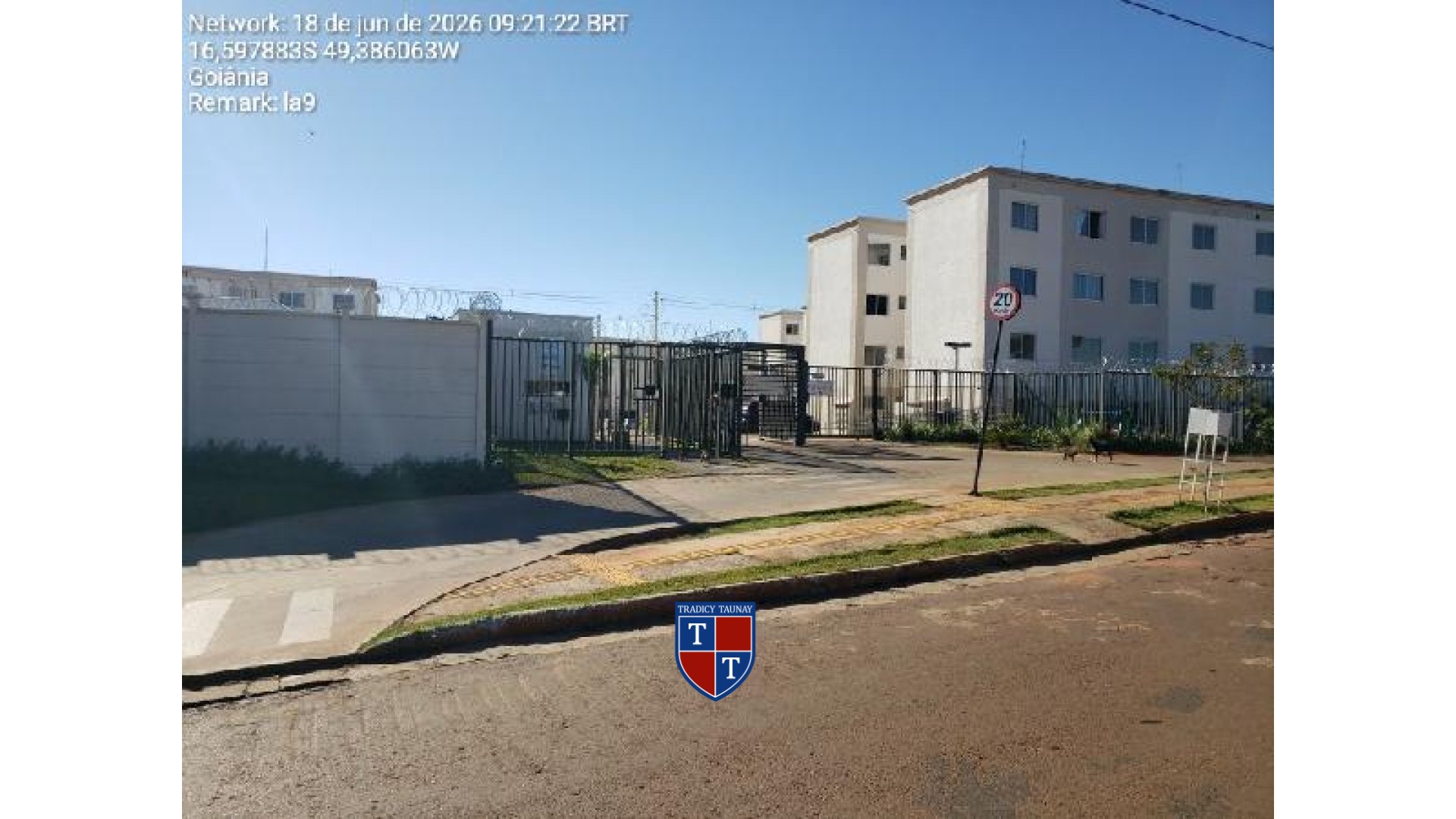 Foto 1 de APARTAMENTO em RESIDENCIAL FLORES DO CERRADO - Imóvel Retomado Caixa