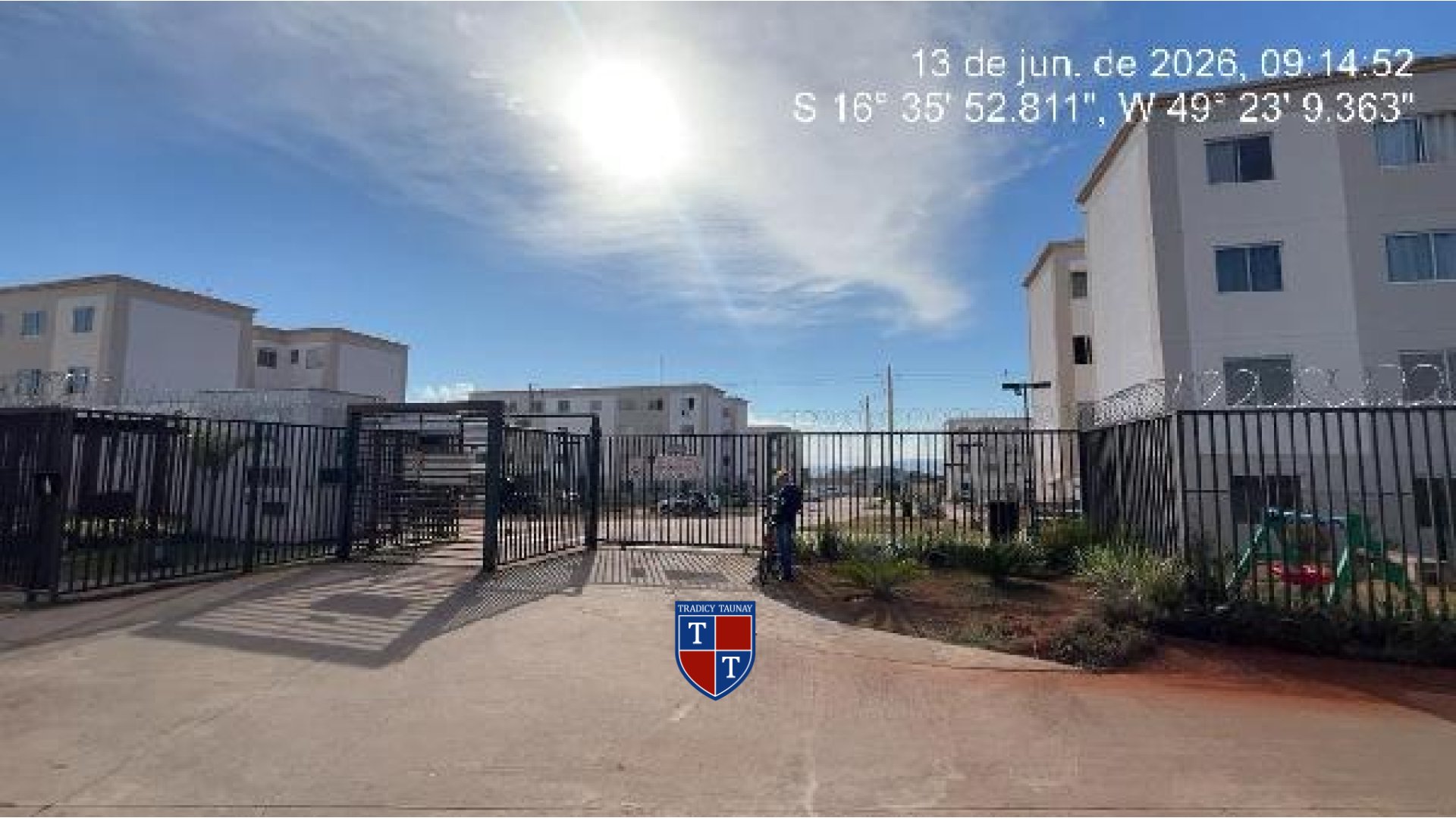 Foto 1 de APARTAMENTO em RESIDENCIAL FLORES DO CERRADO - Imóvel Retomado Caixa