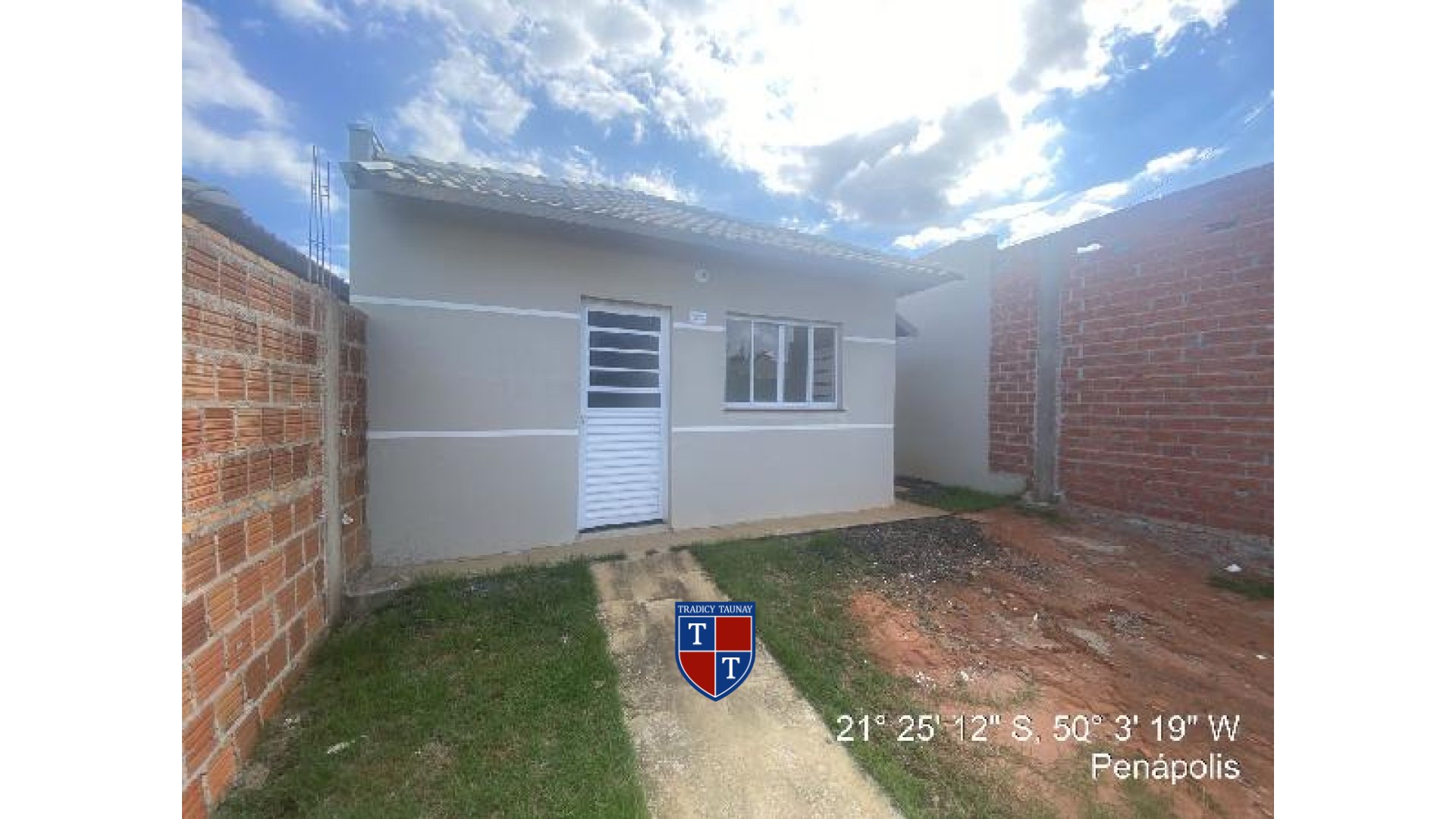 Foto 1 de CASA em RESIDENCIAL MAIS SOLAR PENAPOLIS I - Imóvel Retomado Caixa