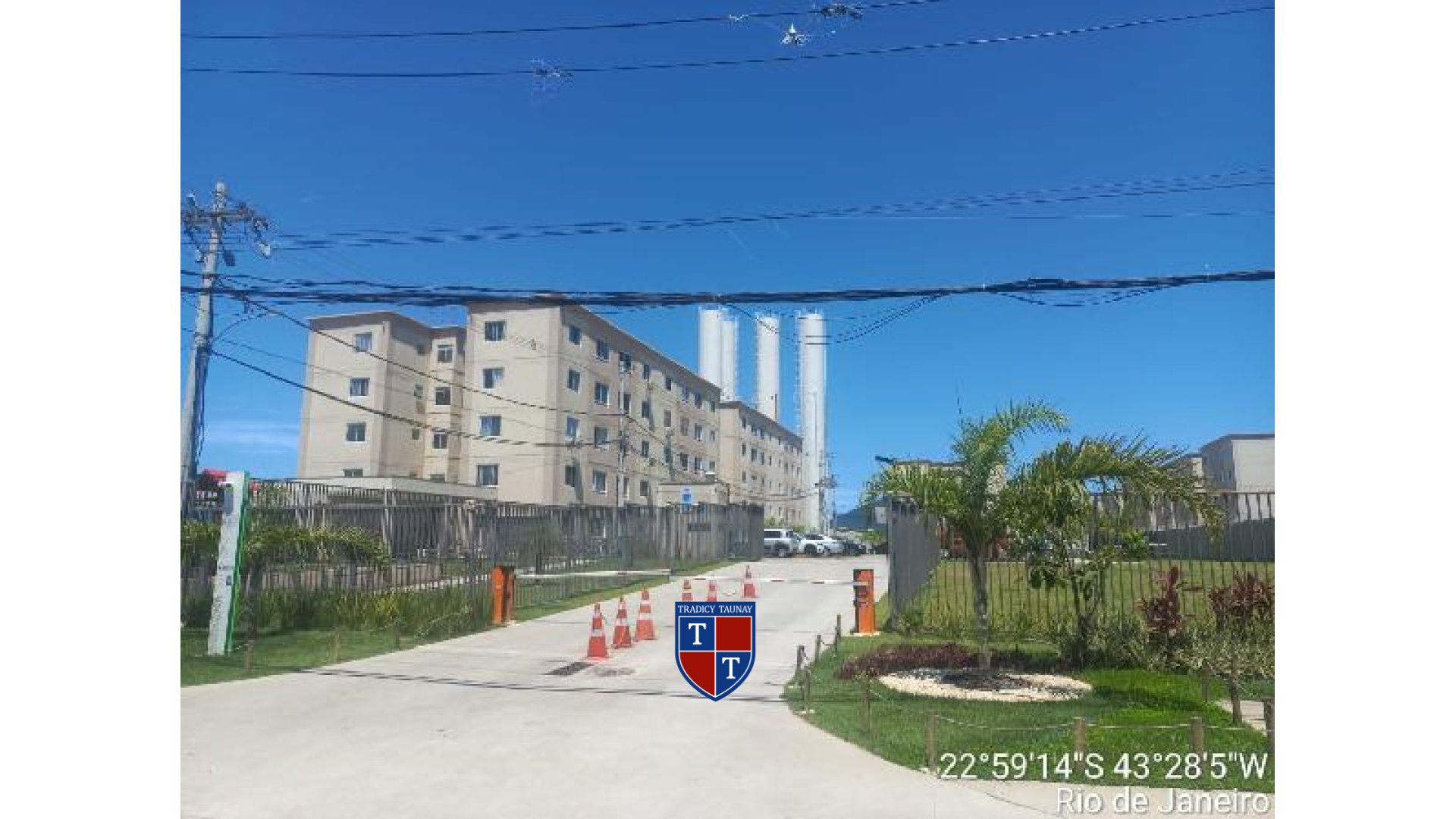 APARTAMENTO em FREGUESIA (JACAREPAGUA)