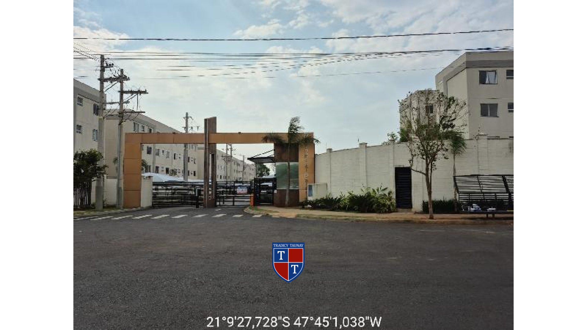 Foto 1 de APARTAMENTO em JARDIM OURO BRANCO - Imóvel Retomado Caixa