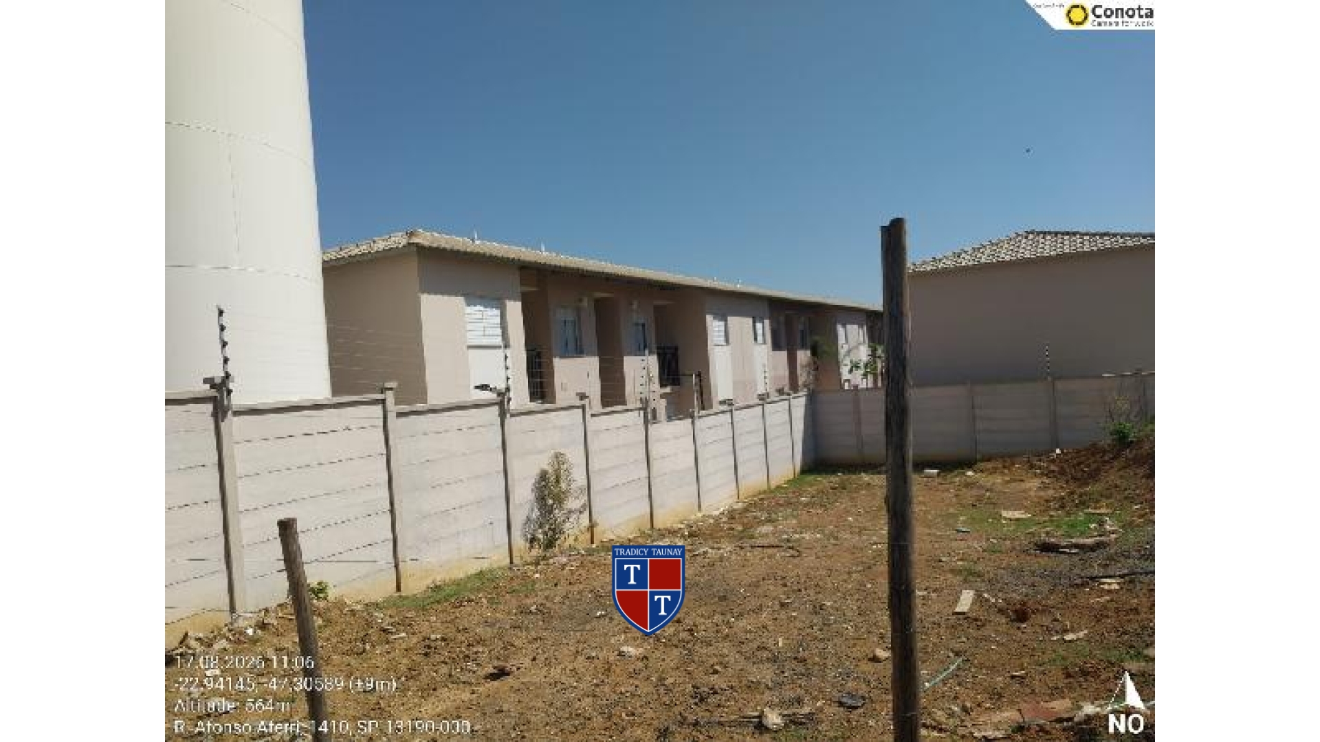 APARTAMENTO em JARDIM VITORIA