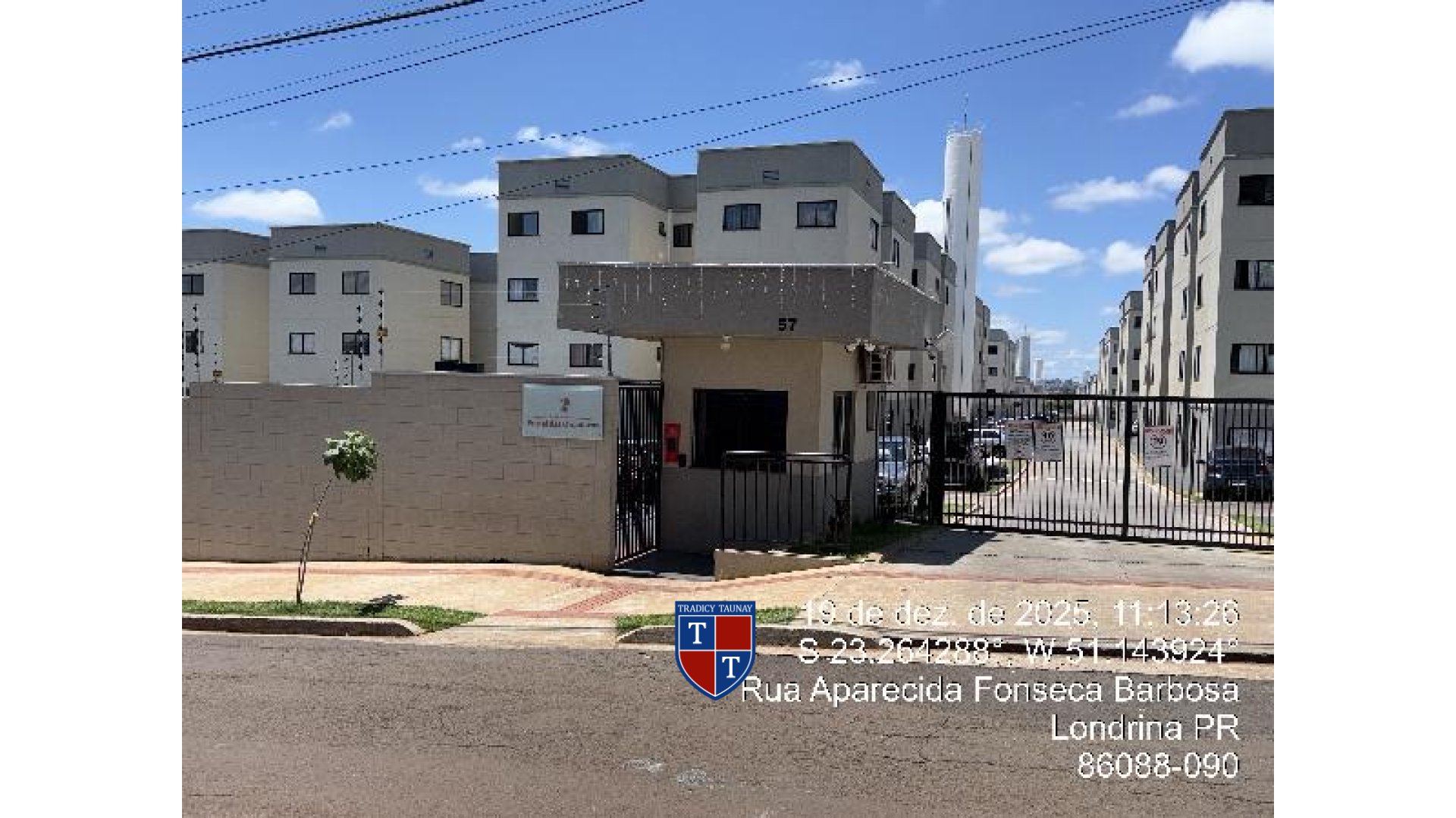 Foto 1 de APARTAMENTO em CONJUNTO SEMIRAMIS BARROS BRAGA - Imóvel Retomado Caixa