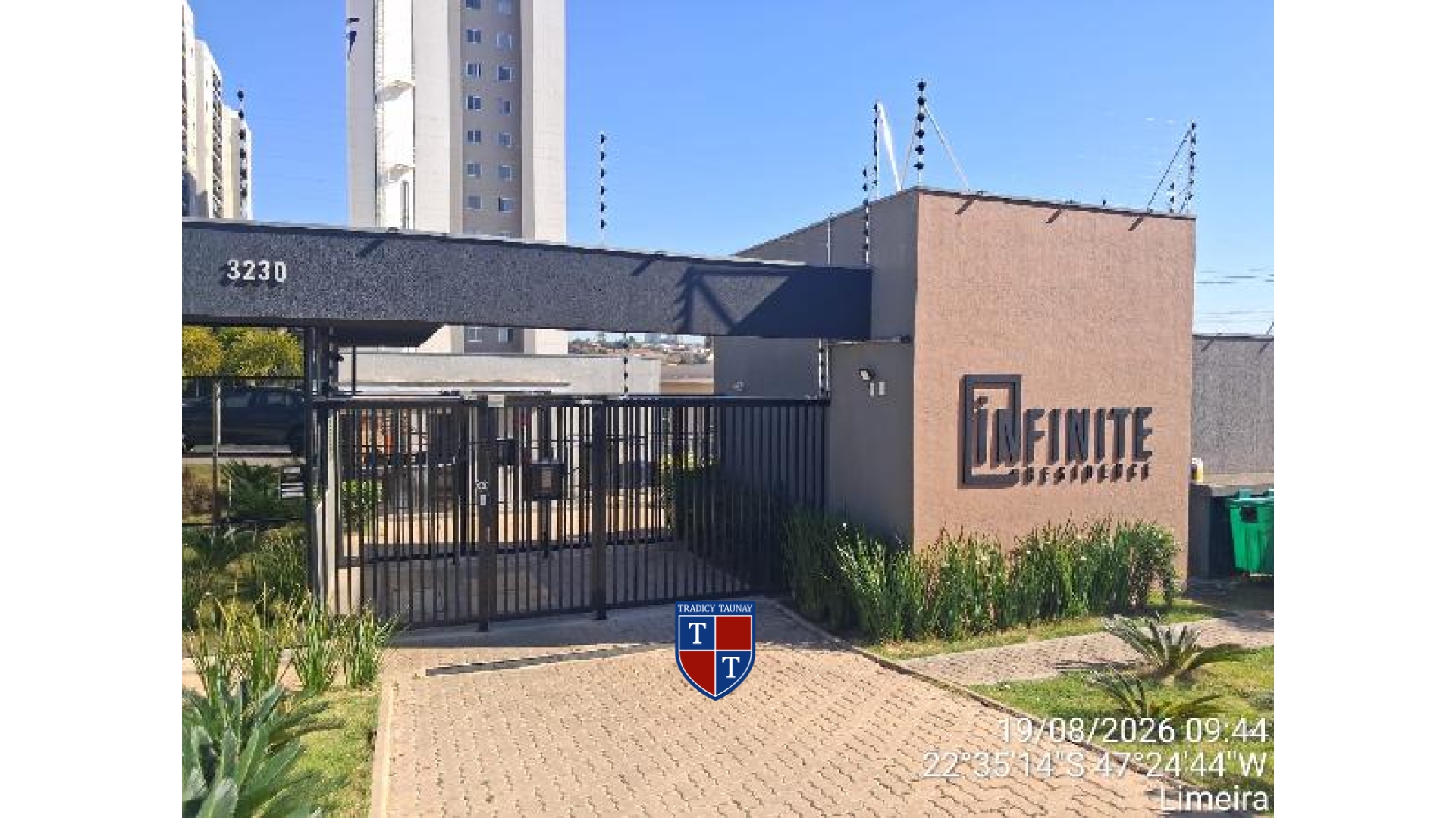 APARTAMENTO em ROSEIRA