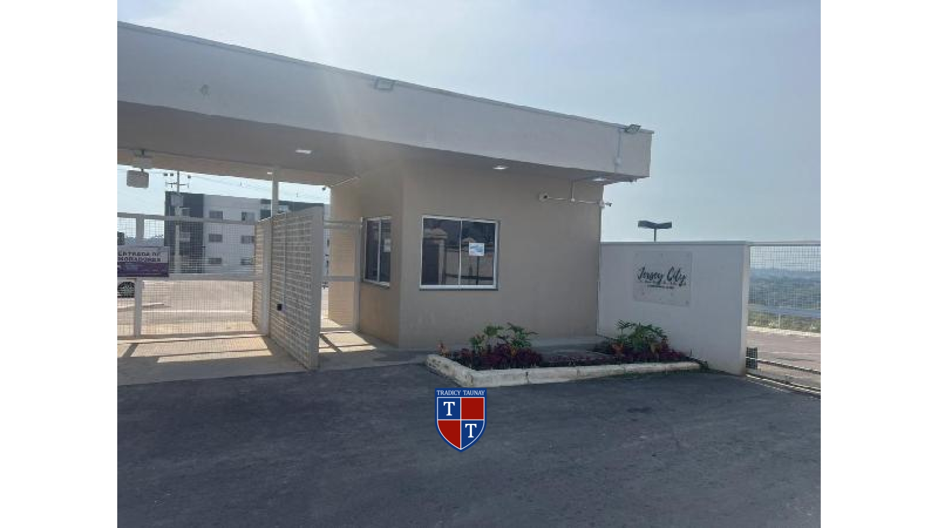 APARTAMENTO em COLONIA ANTONIO PRADO