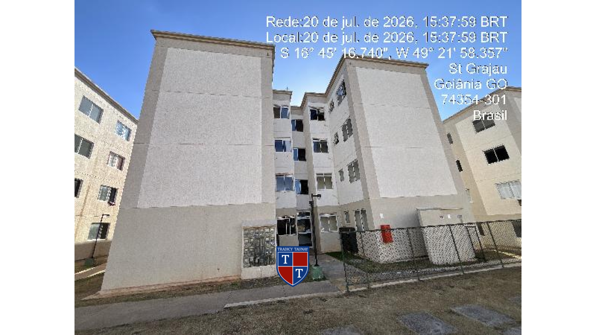 APARTAMENTO em FAZENDA SANTA RITA