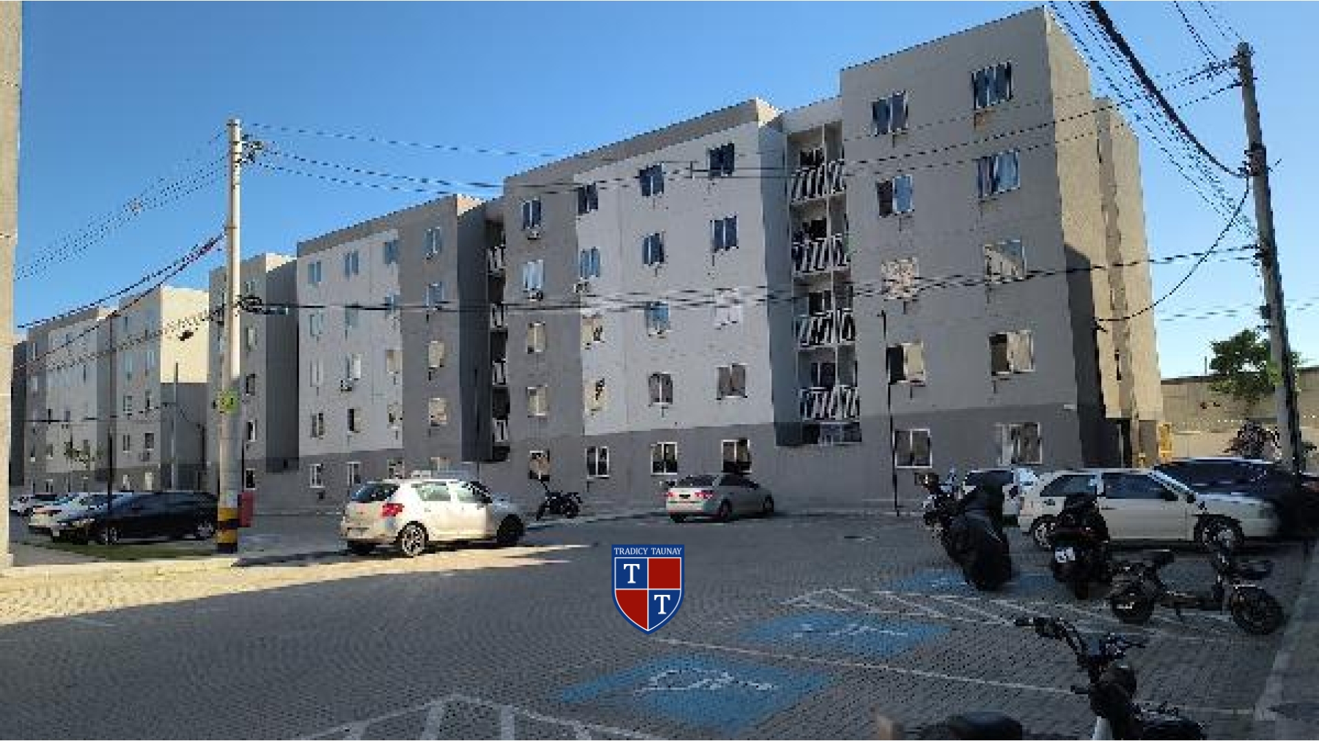 APARTAMENTO em GUARATIBA