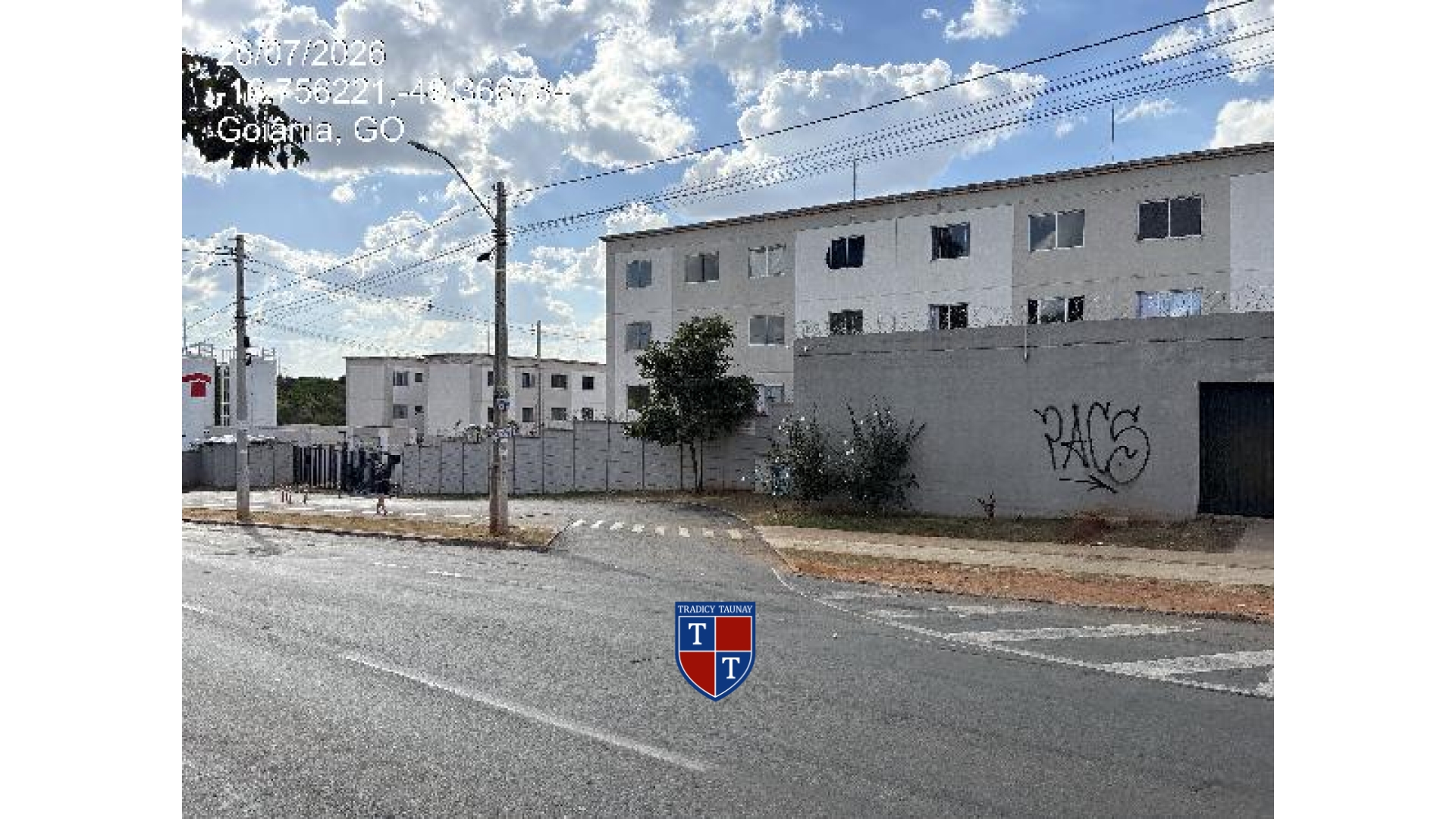 APARTAMENTO em FAZENDA SANTA RITA