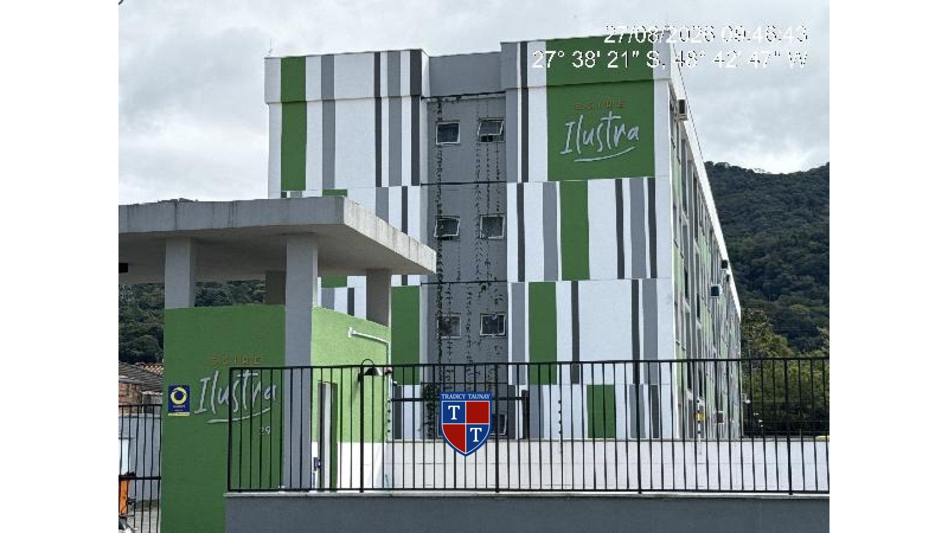 Foto 1 de APARTAMENTO em SAO SEBASTIAO, PALHOCA/SC - Imóvel Retomado CAIXA Ref 8787716749983