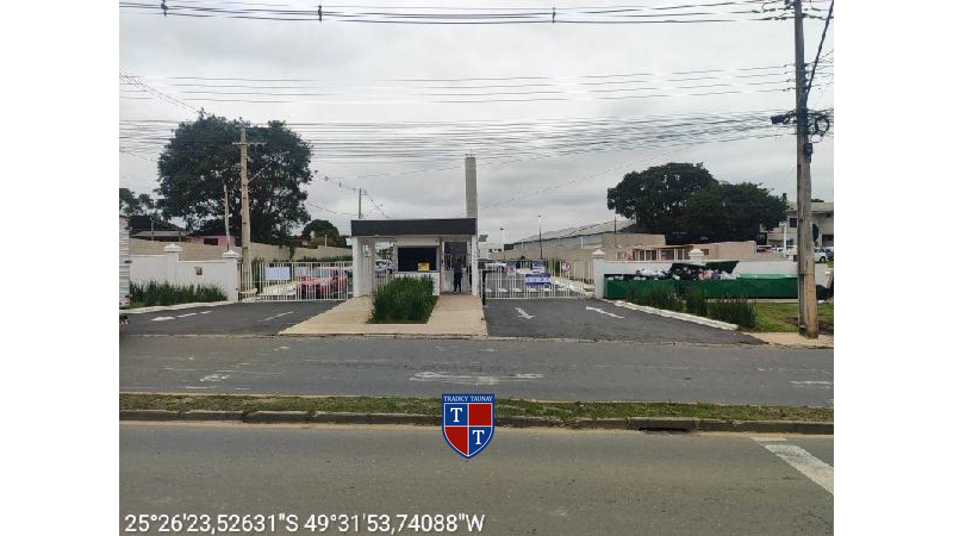 Foto 1 de APARTAMENTO em OURO VERDE - Imóvel Retomado Caixa
