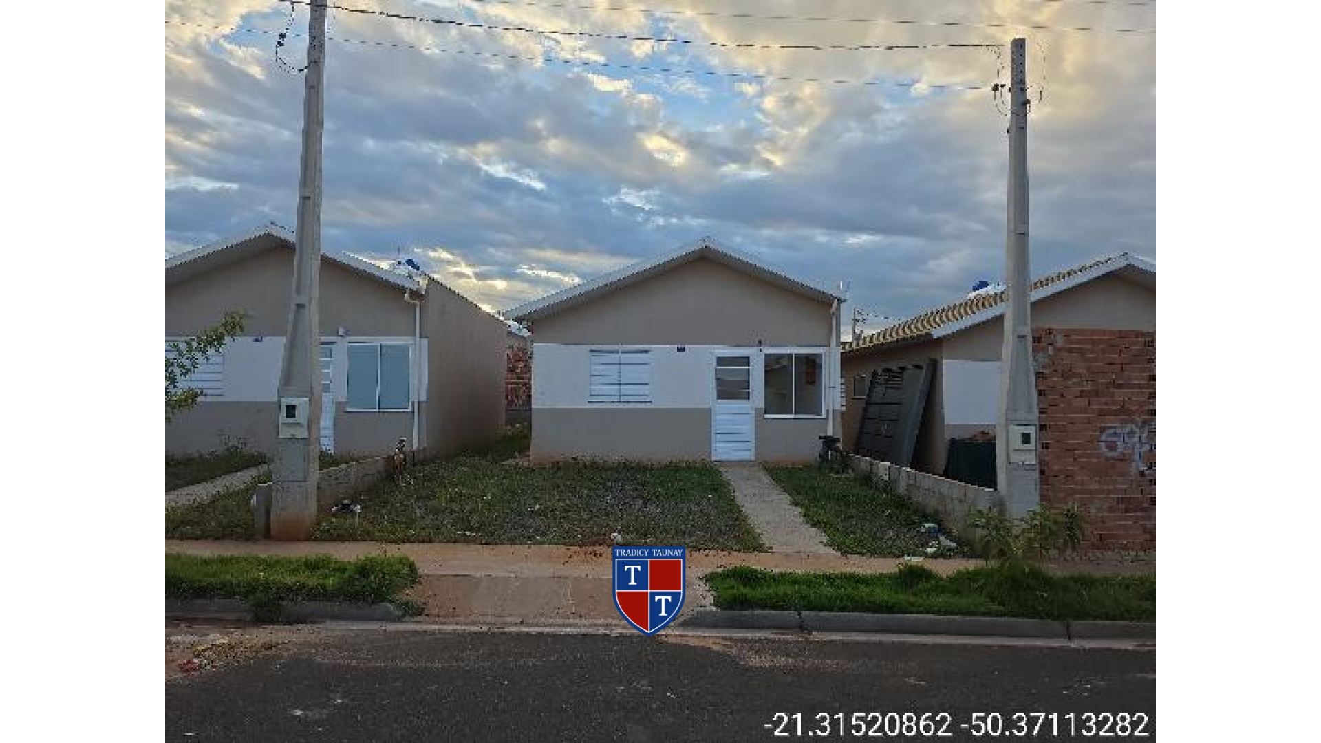 CASA em RESIDENCIAL JACARANDA