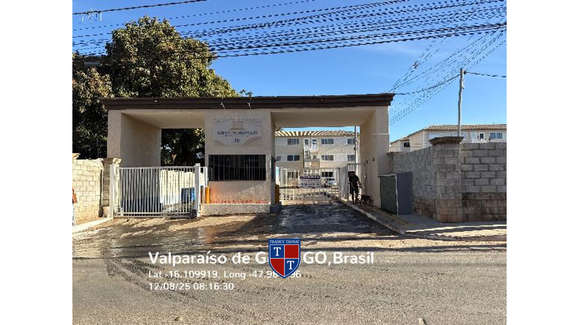 Foto 1 de APARTAMENTO em CHACARAS E MANSOES SANTA MARIA - Imóvel Retomado Caixa