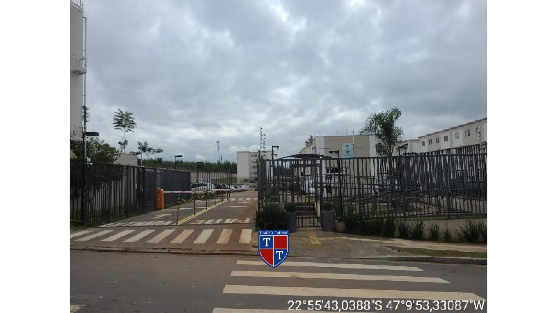 Foto 1 de APARTAMENTO em JARDIM ROSSIN - Imóvel Retomado Caixa