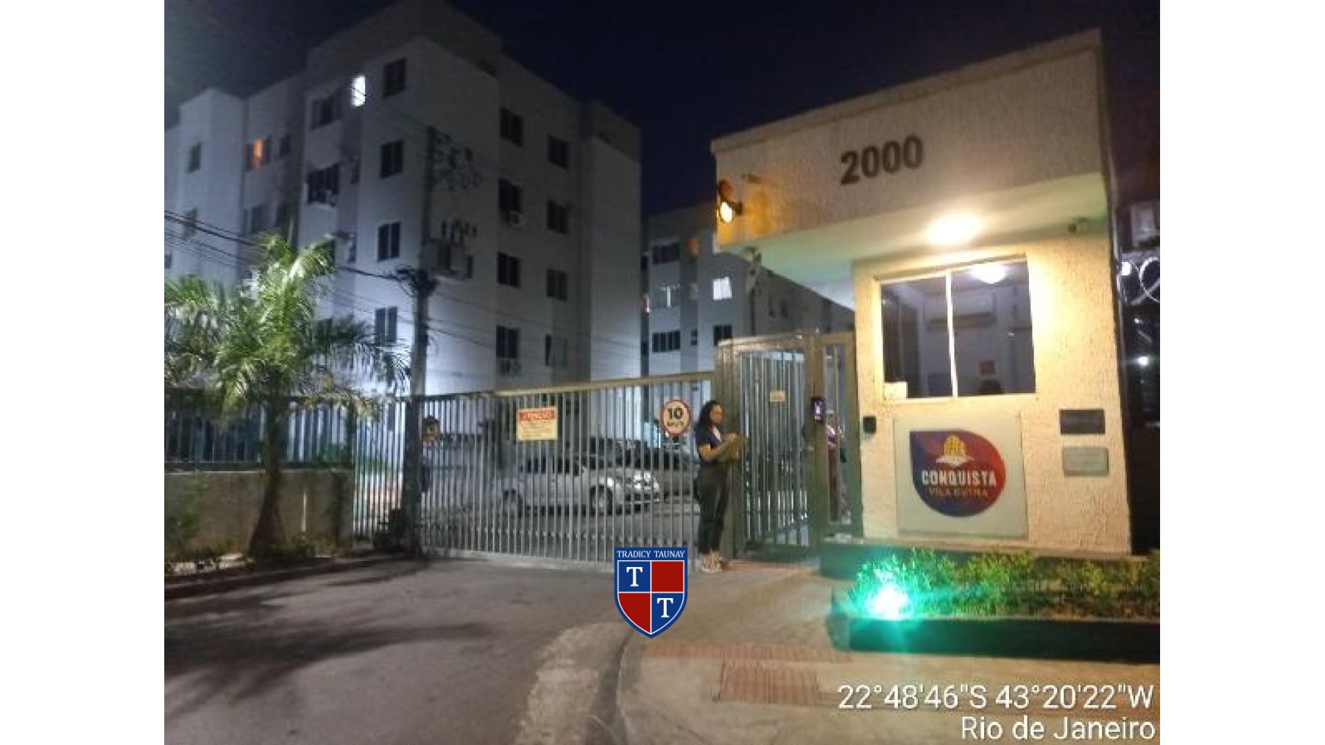 APARTAMENTO em PARQUE COLUMBIA