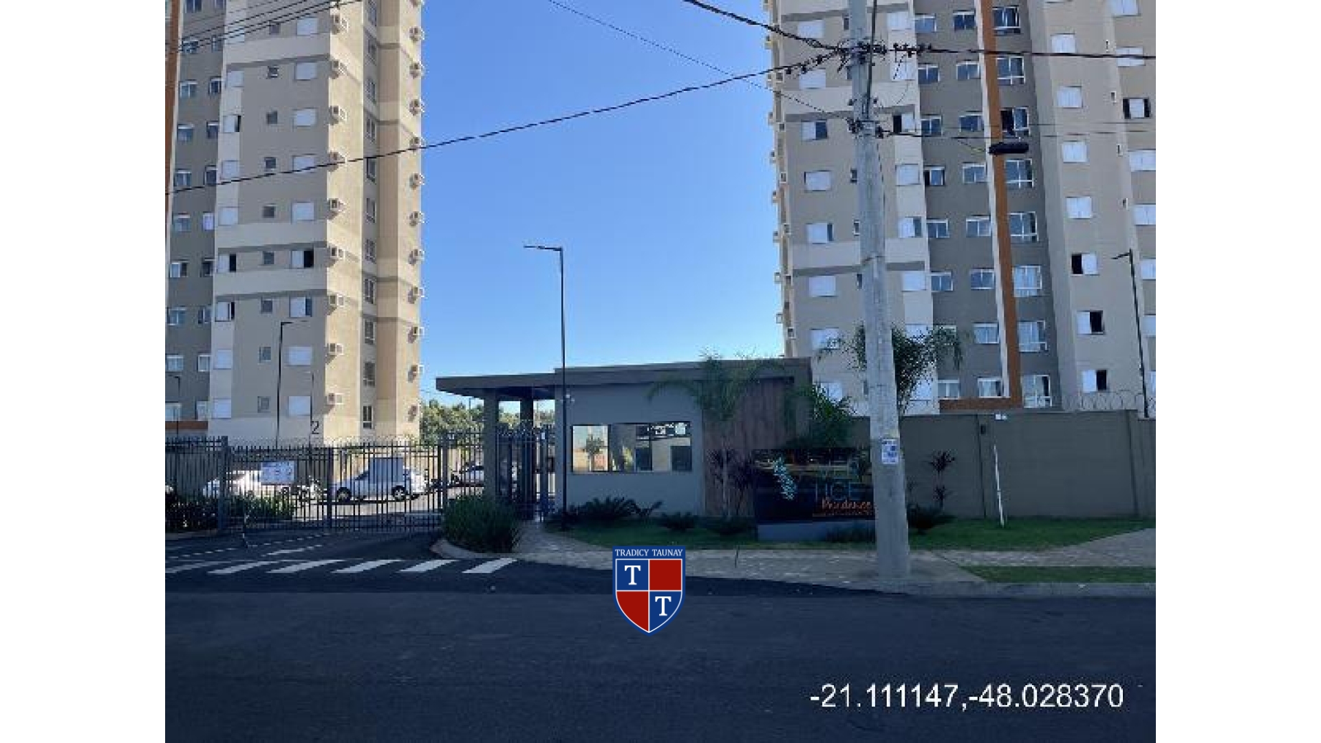 APARTAMENTO em JARDIM TERRAS DE SANTA ELISA III