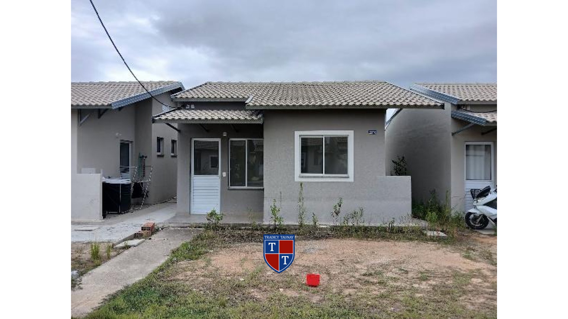 CASA em CALUGE