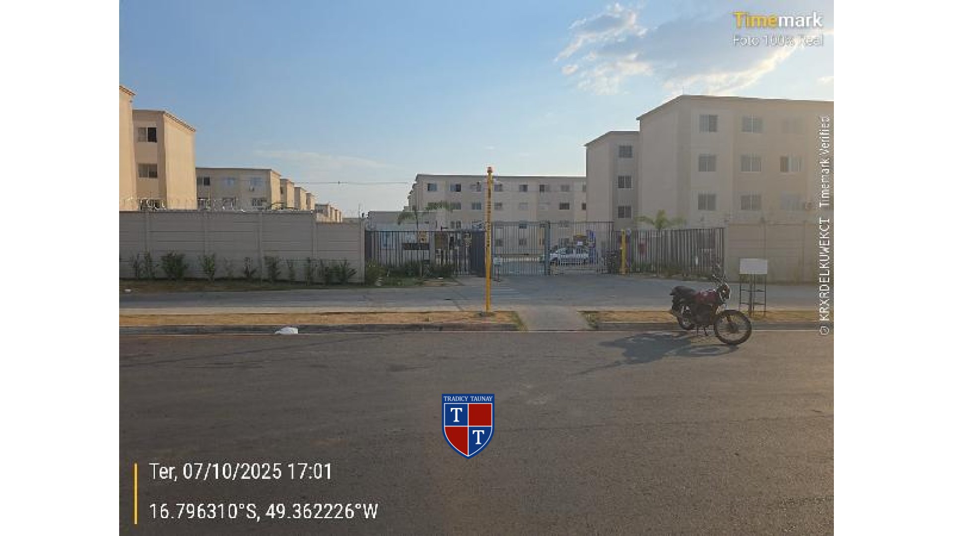 Foto 1 de APARTAMENTO em FAZENDA DOURADOS - CONDOMINIO SONHO DOUR - Imóvel Retomado Caixa
