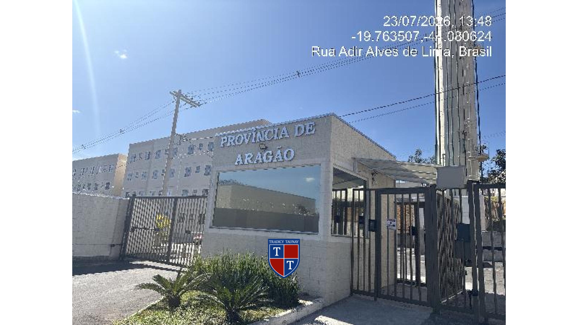 APARTAMENTO em DONA CLARA