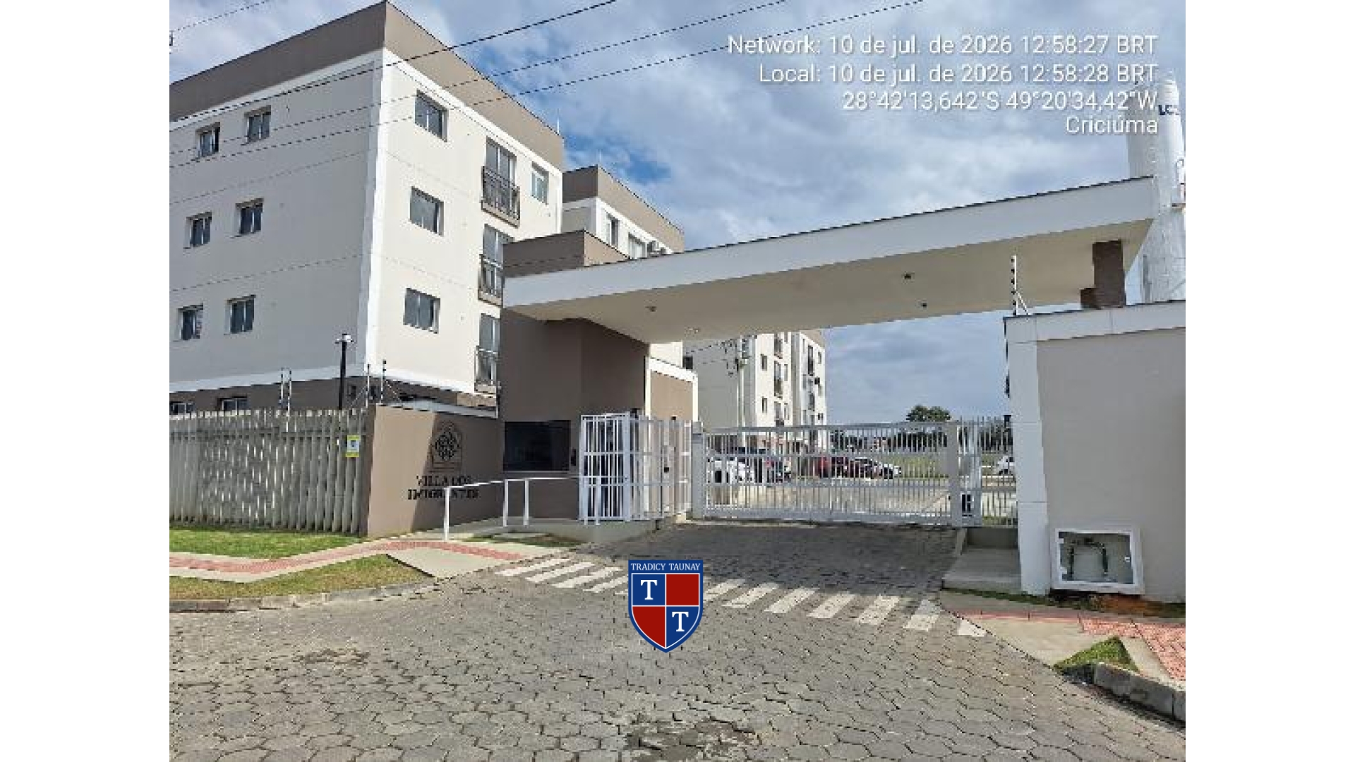APARTAMENTO em ANA MARIA