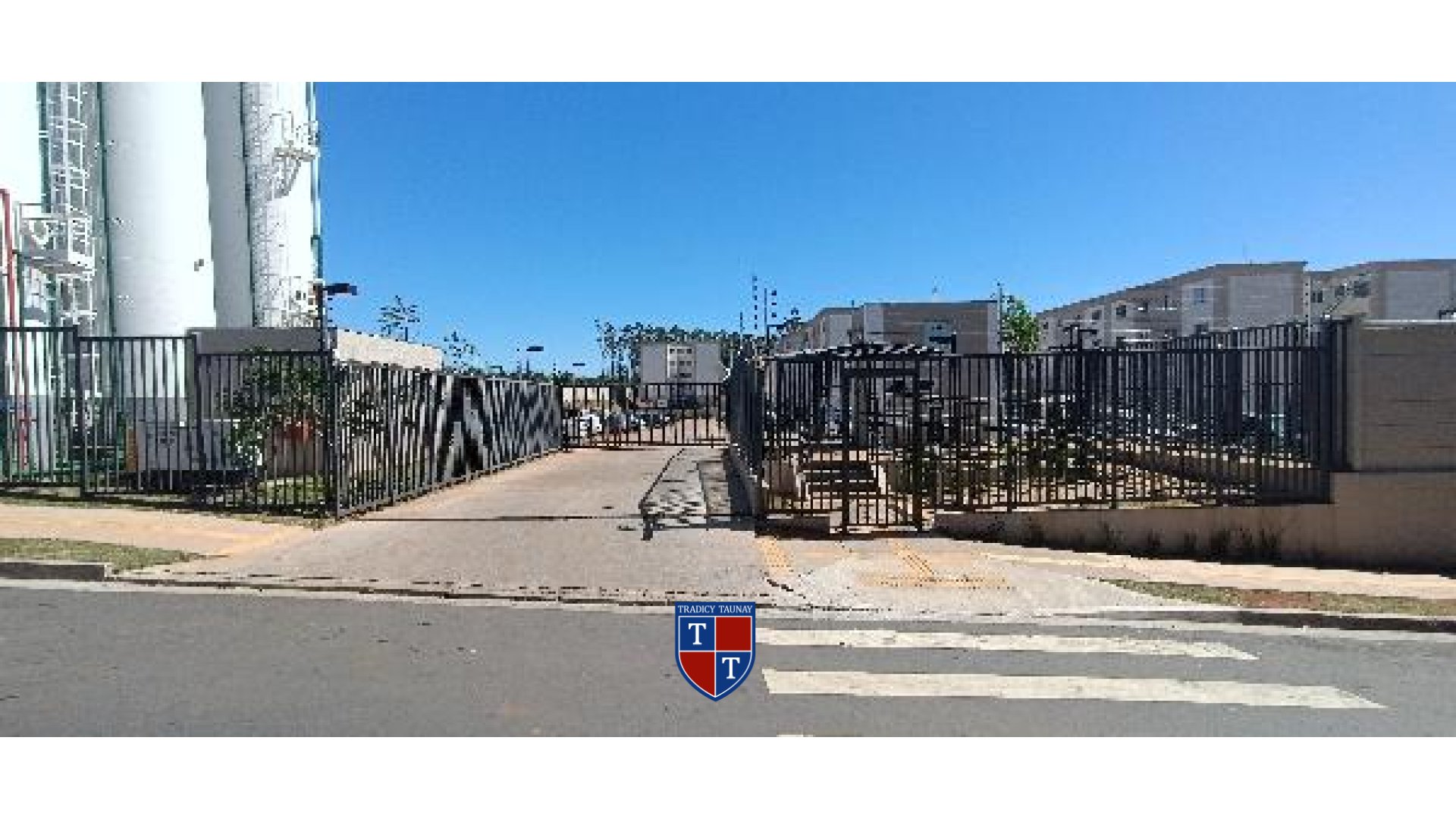 Foto 1 de APARTAMENTO em JARDIM ROSSIN - Imóvel Retomado Caixa