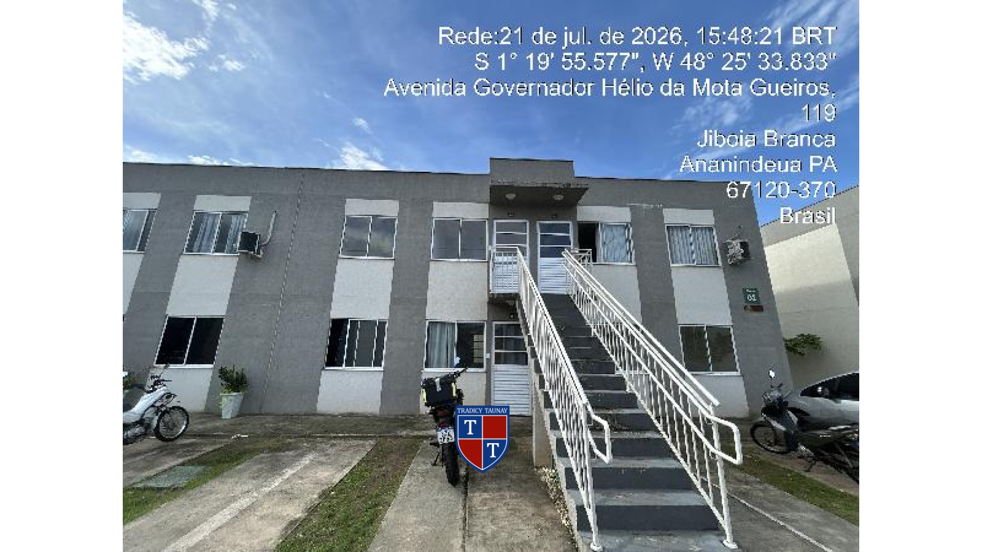 APARTAMENTO em COQUEIRO