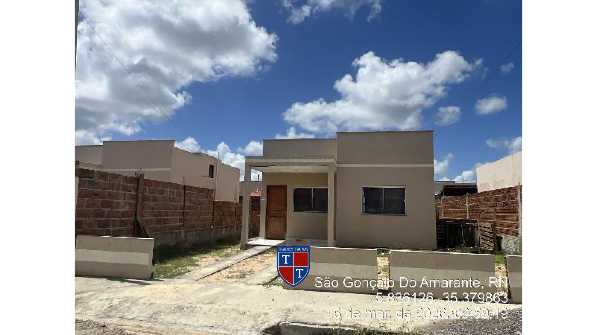 Foto 1 de CASA em JARDIM ARVOREDA - Imóvel Retomado Caixa