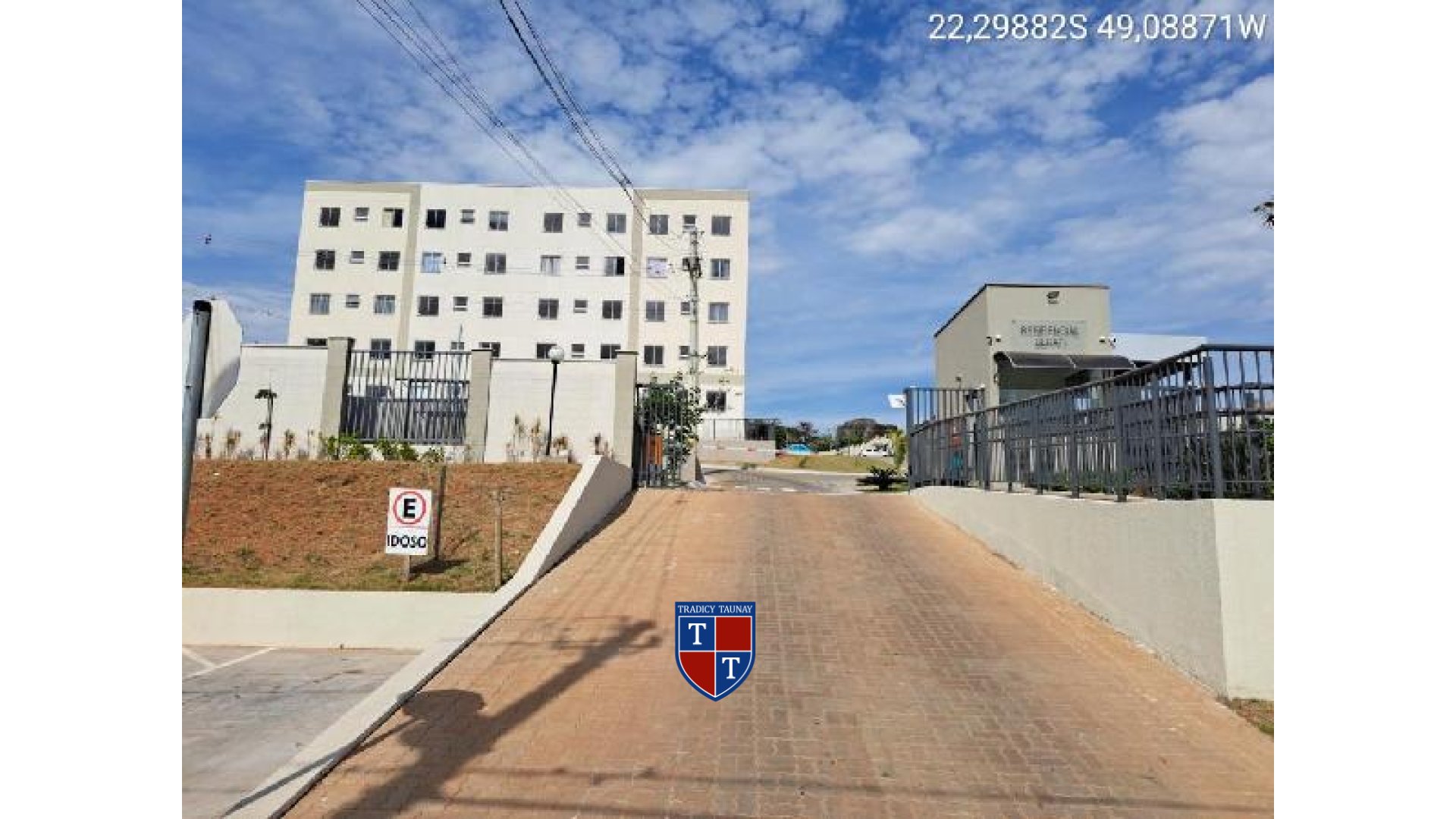 Foto 1 de APARTAMENTO em JARDIM GODOY - Imóvel Retomado Caixa