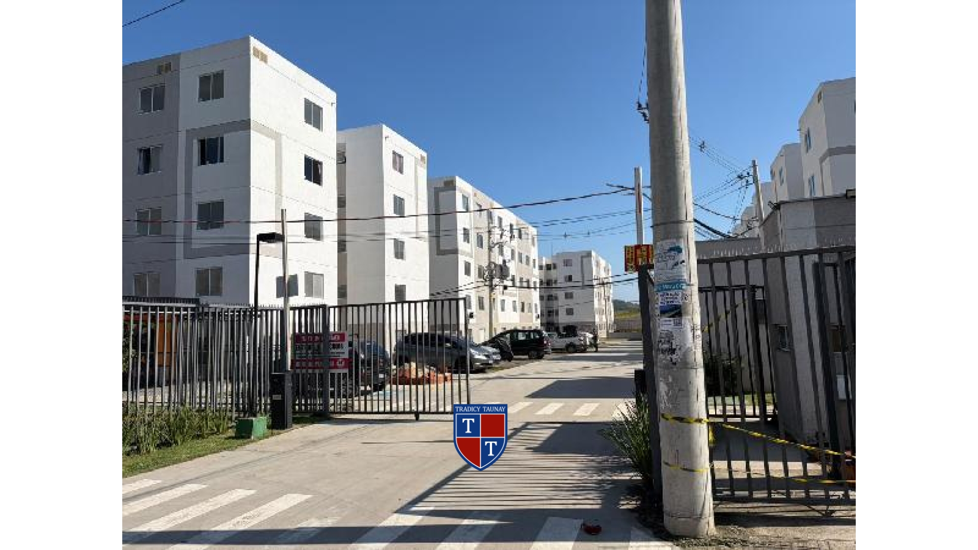 APARTAMENTO em SANTA CRUZ