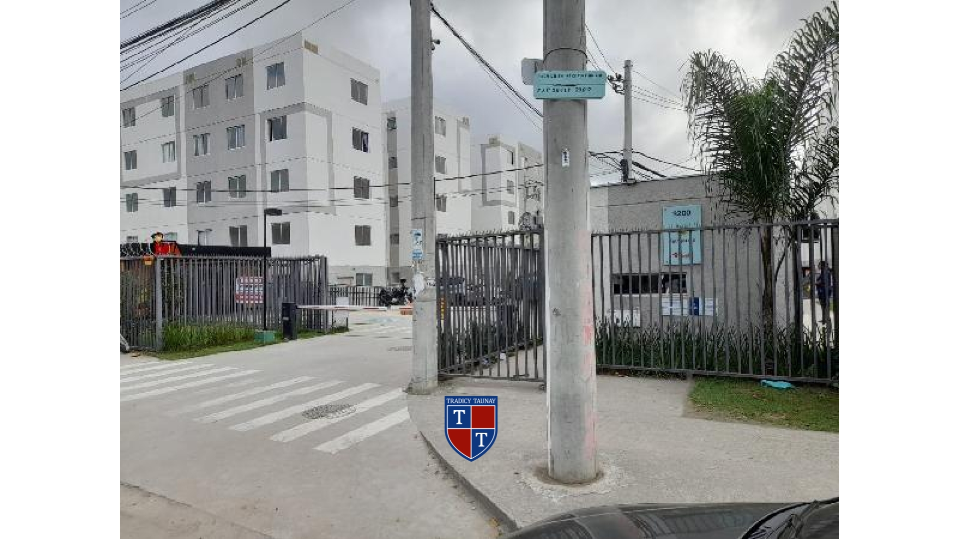 APARTAMENTO em SANTA CRUZ