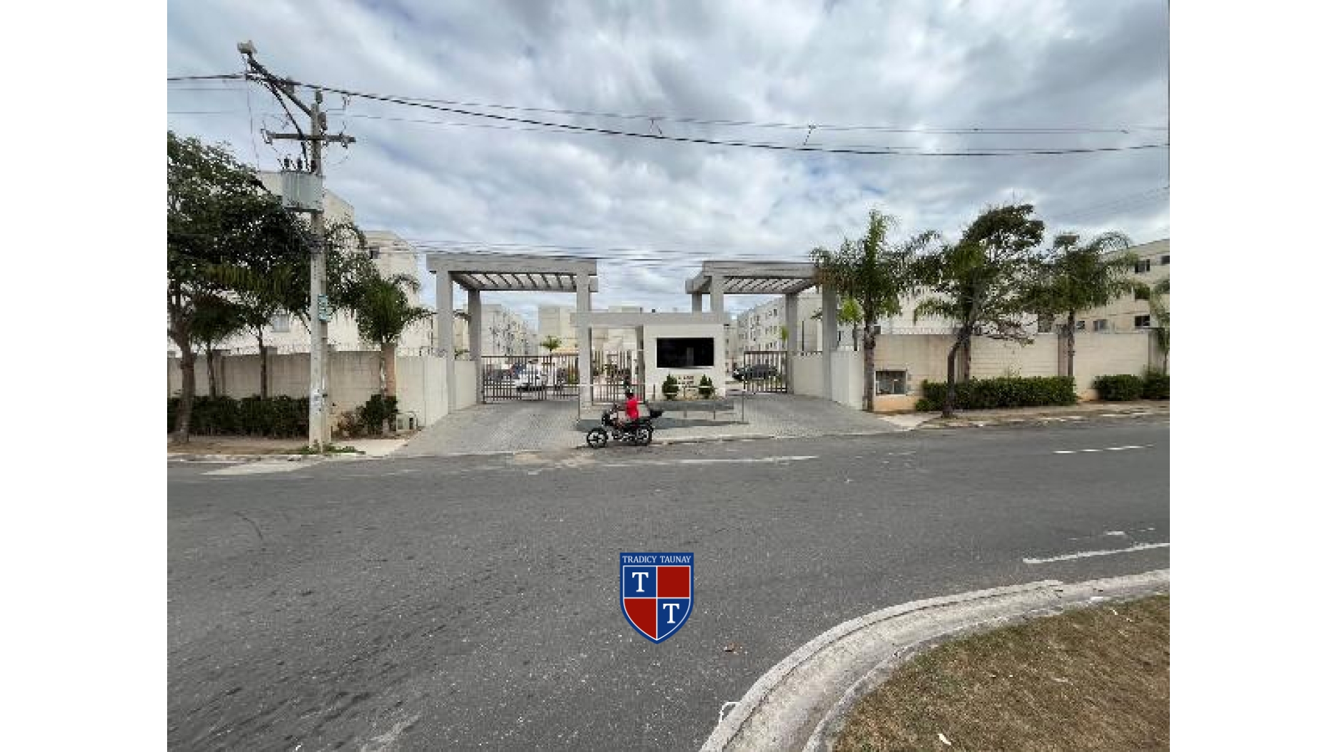 APARTAMENTO em JARDINS DE CAMPOS