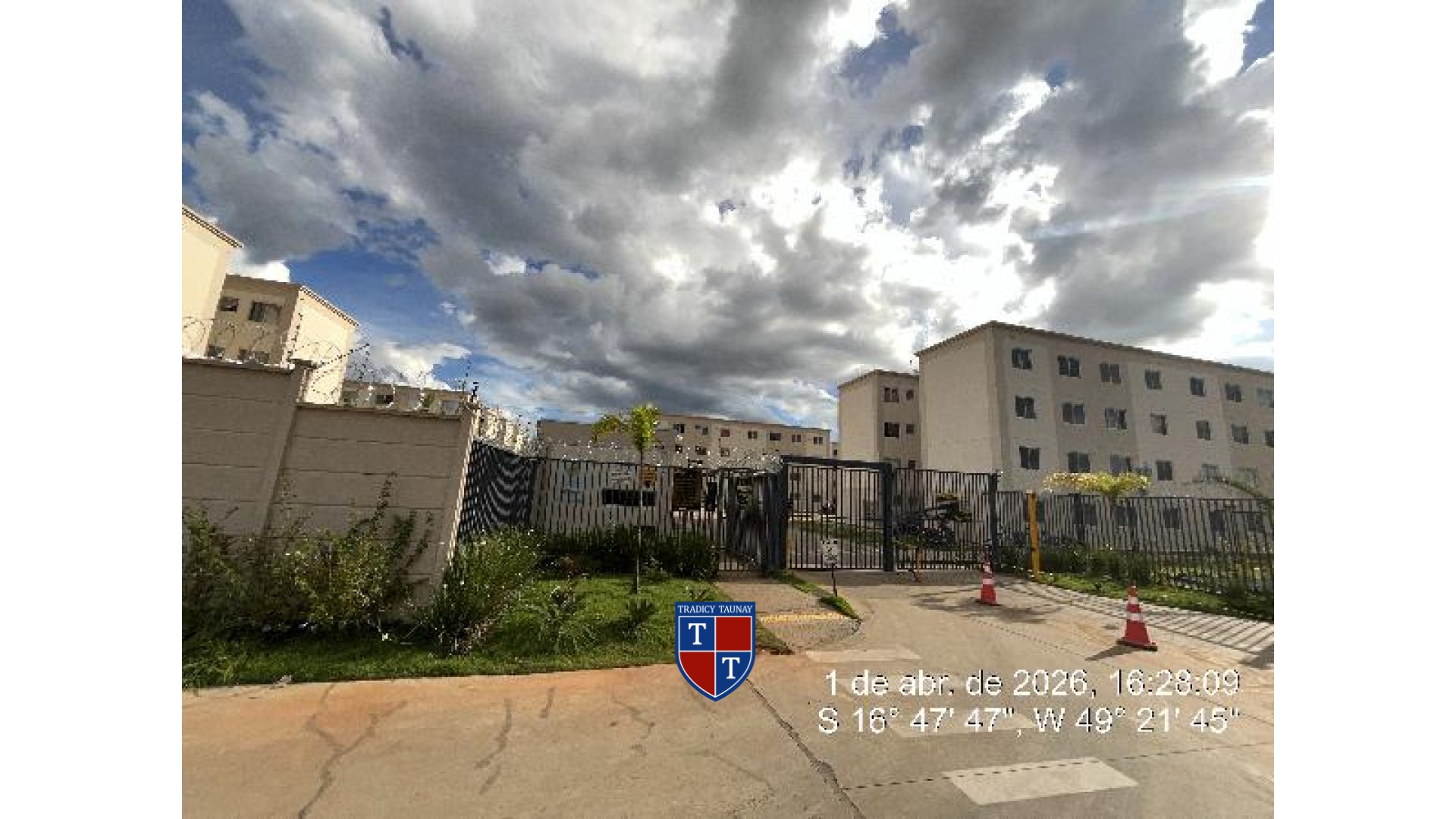 Foto 1 de APARTAMENTO em FAZENDA DOURADOS - CONDOMINIO SONHO DOUR - Imóvel Retomado Caixa