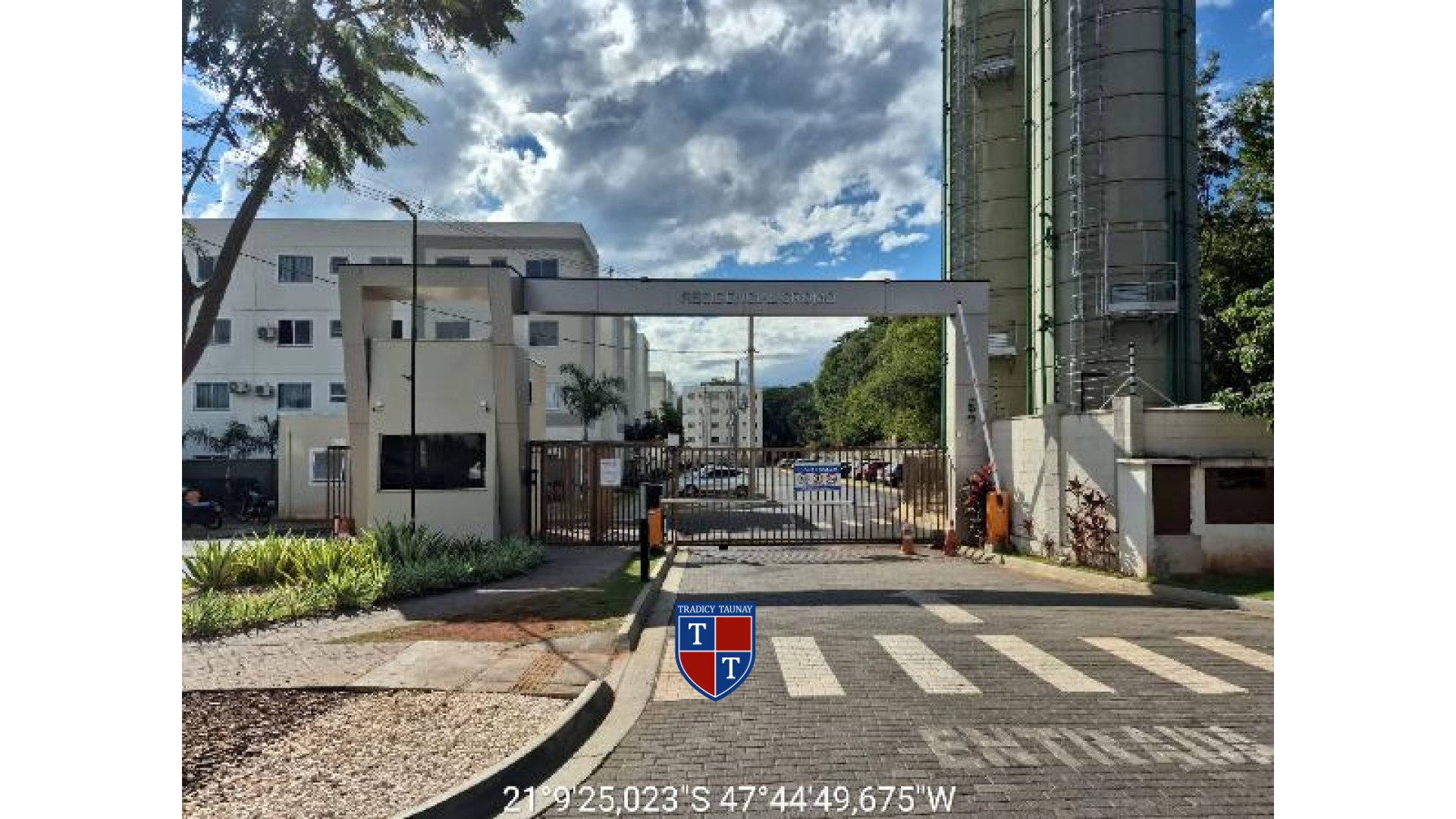 Foto 1 de APARTAMENTO em JARDIM OURO BRANCO - Imóvel Retomado Caixa