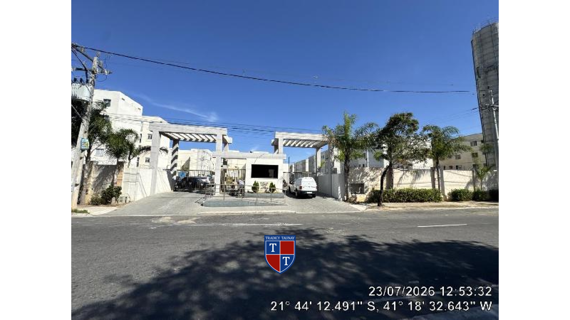 APARTAMENTO em JARDINS DE CAMPOS