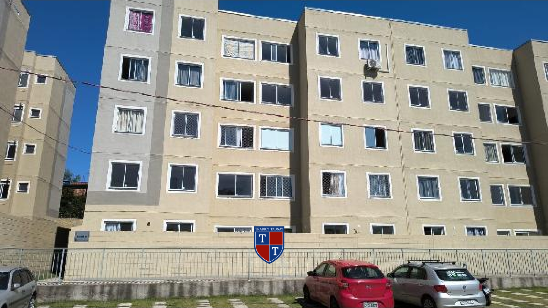APARTAMENTO em GUARATIBA