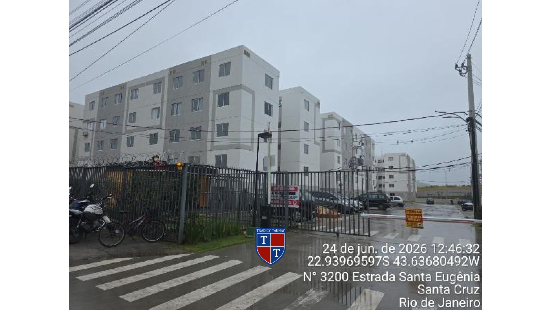 APARTAMENTO em SANTA CRUZ