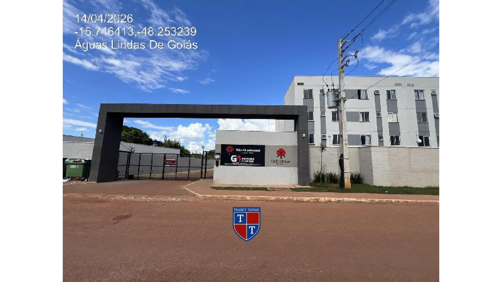 Foto 1 de APARTAMENTO em CHACARAS COIMBRA - Imóvel Retomado Caixa