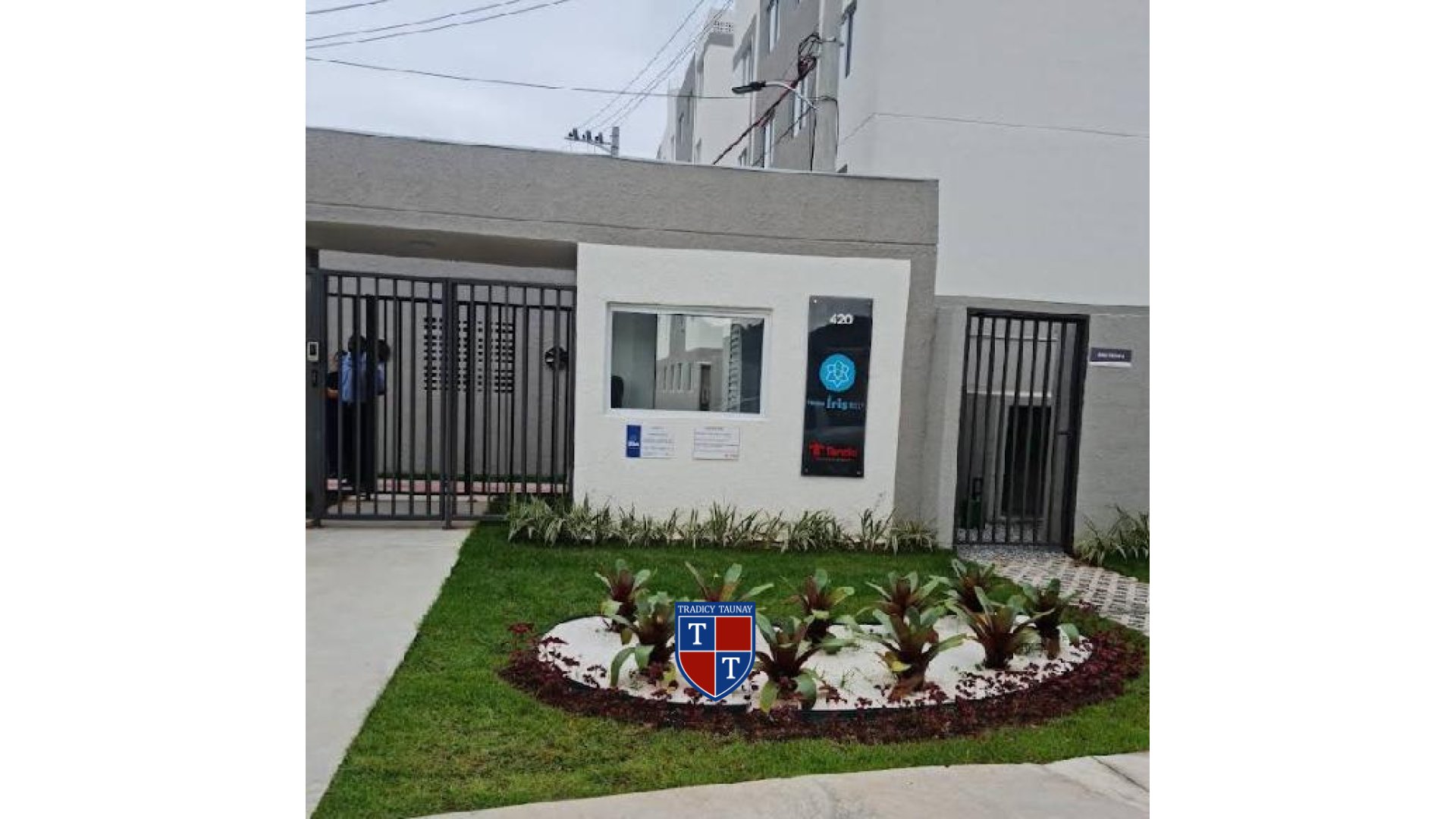 APARTAMENTO em GUARATIBA